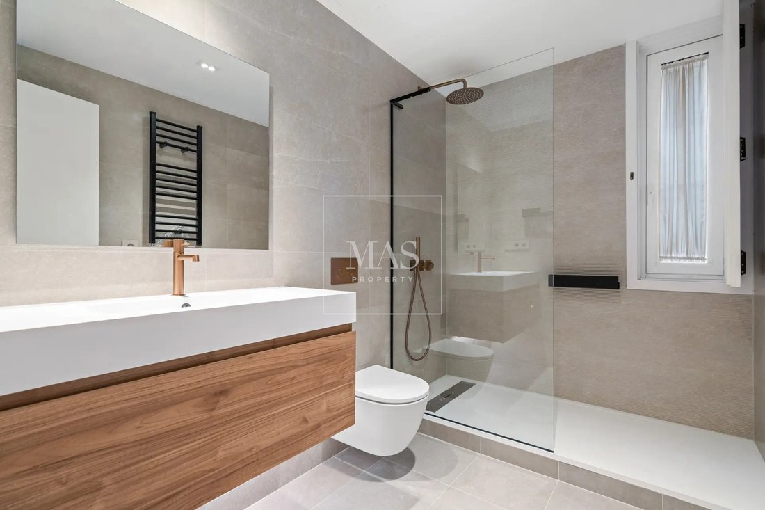 Apartment in Chamberi, Madrid, Spain 5 - 17677646