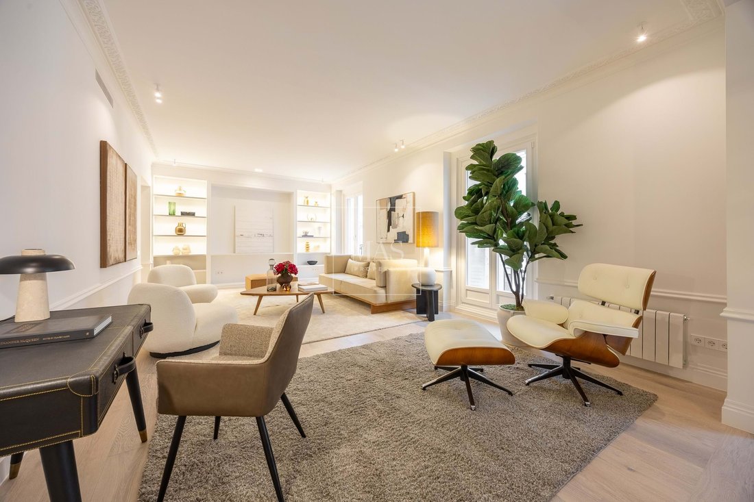 Apartment in Chamberi, Madrid, Spain 1 - 17677620