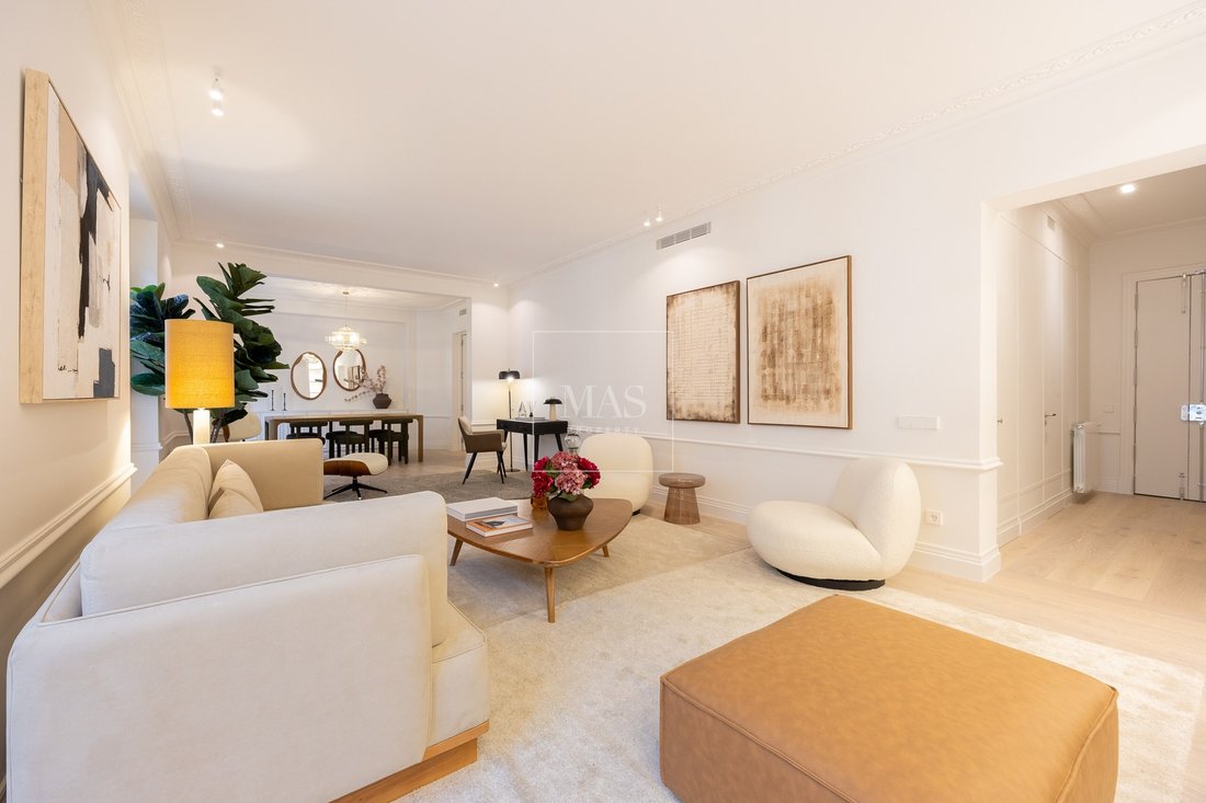 Apartment in Chamberi, Madrid, Spain 4 - 17677620