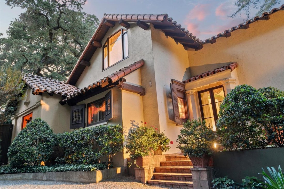 House in Los Gatos, California, United States 3 - 17677599