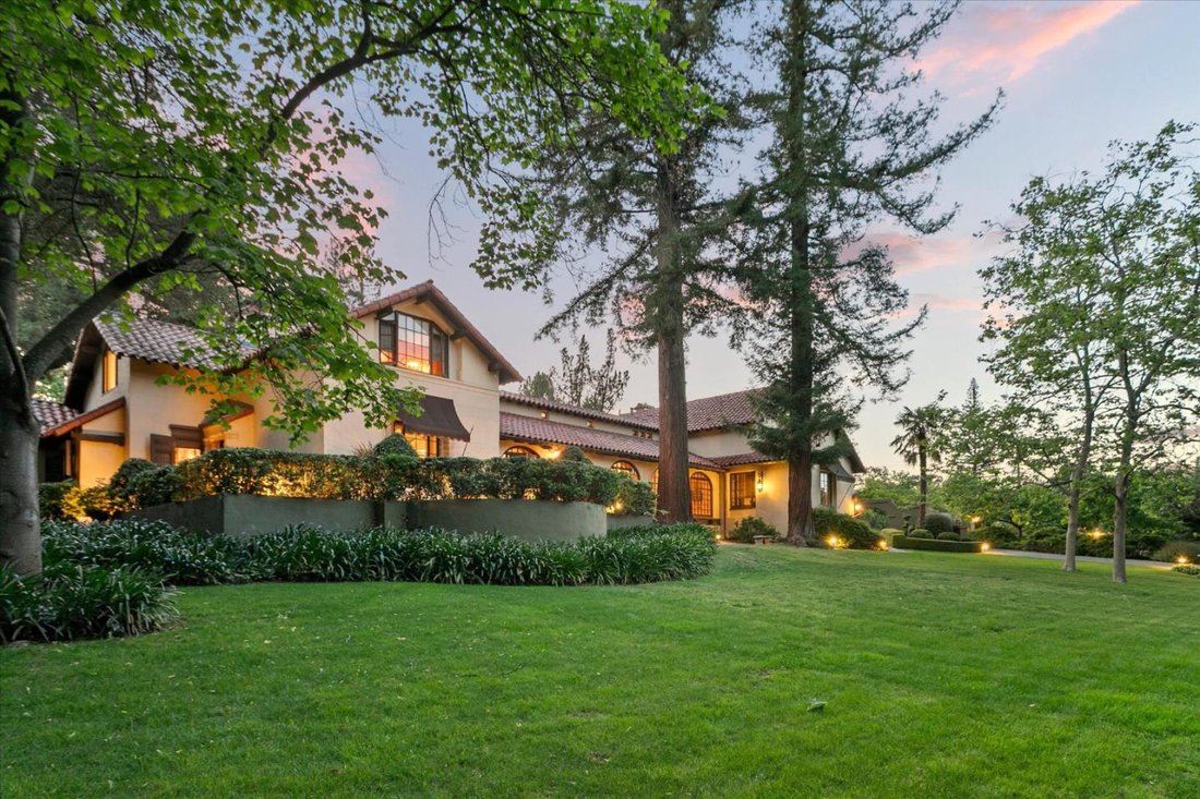 House in Los Gatos, California, United States 2 - 17677599