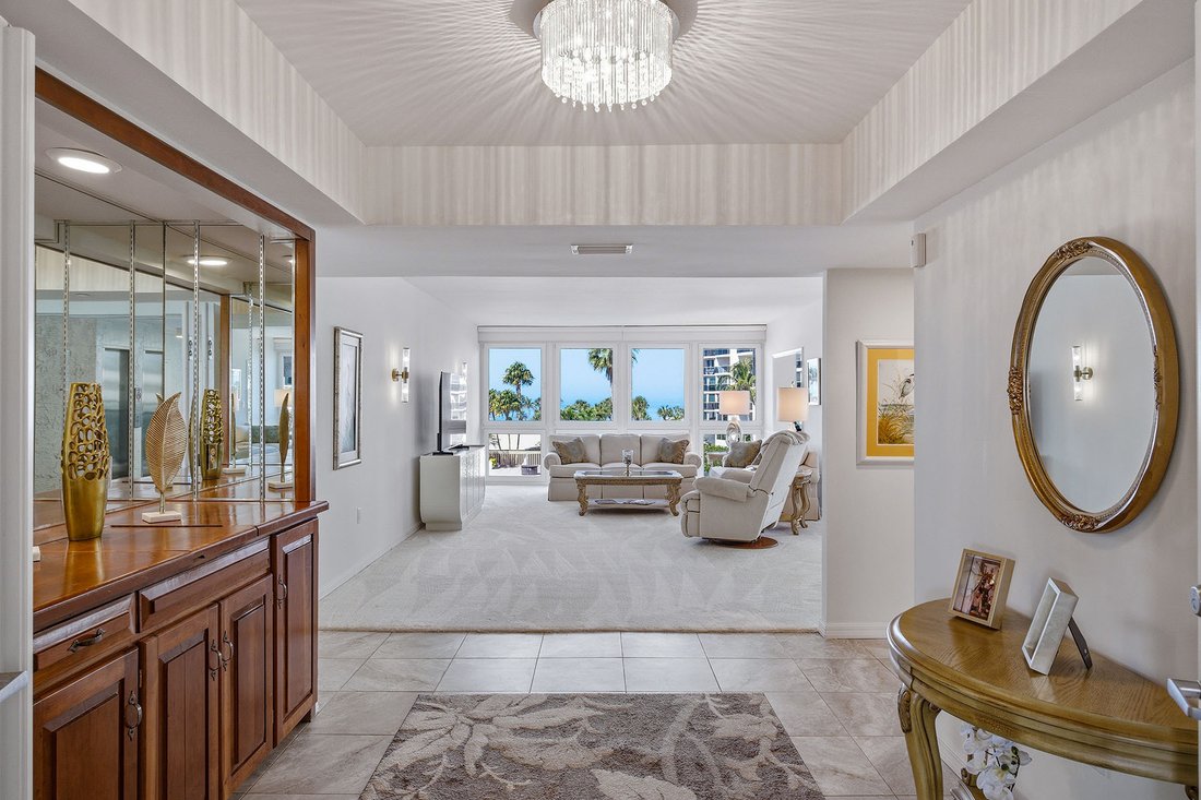 Condo in Naples, Florida, United States 2 - 17677726