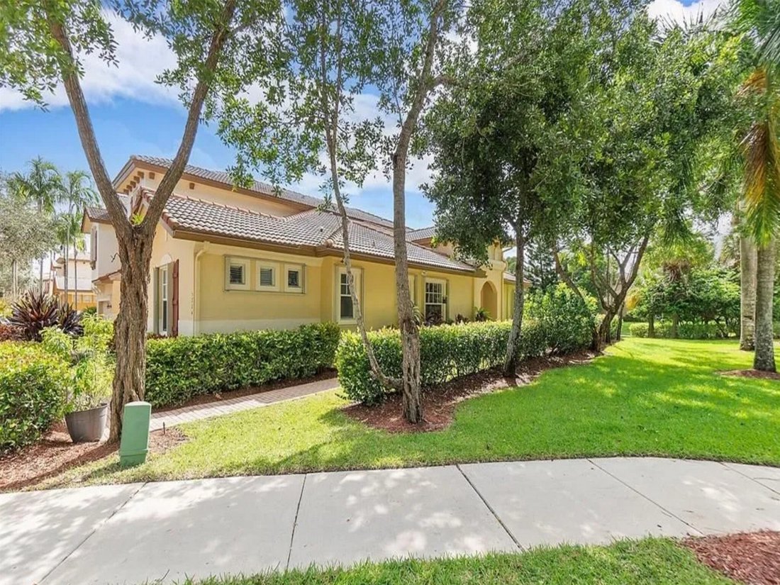 Parkland, Florida, United States 3 - 17677687