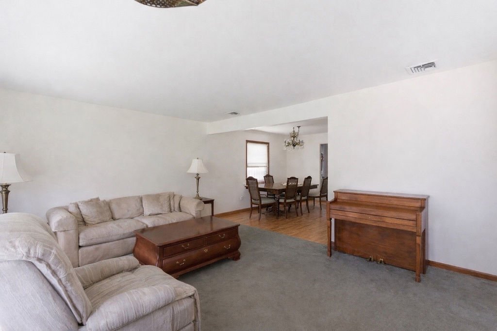 House in Albertson, New York, United States 4 - 17677713
