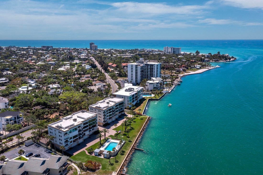 Condo in Siesta Key, Florida, United States 5 - 17677689