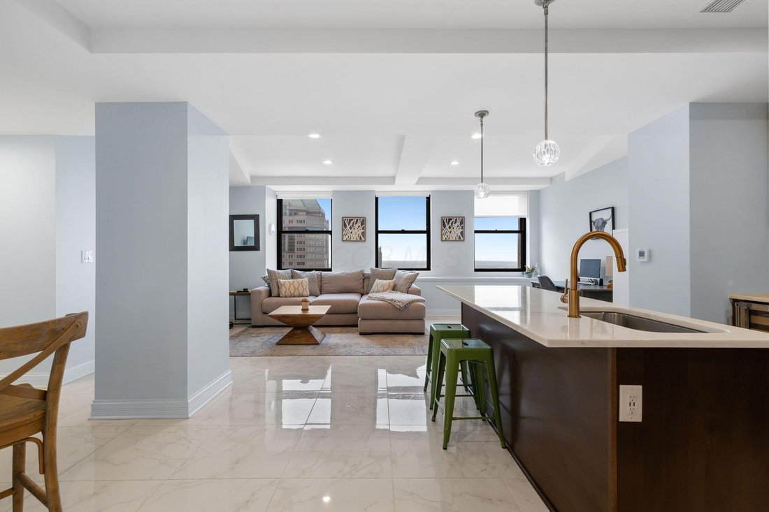 Condo in Columbus, Ohio, United States 1 - 17678953