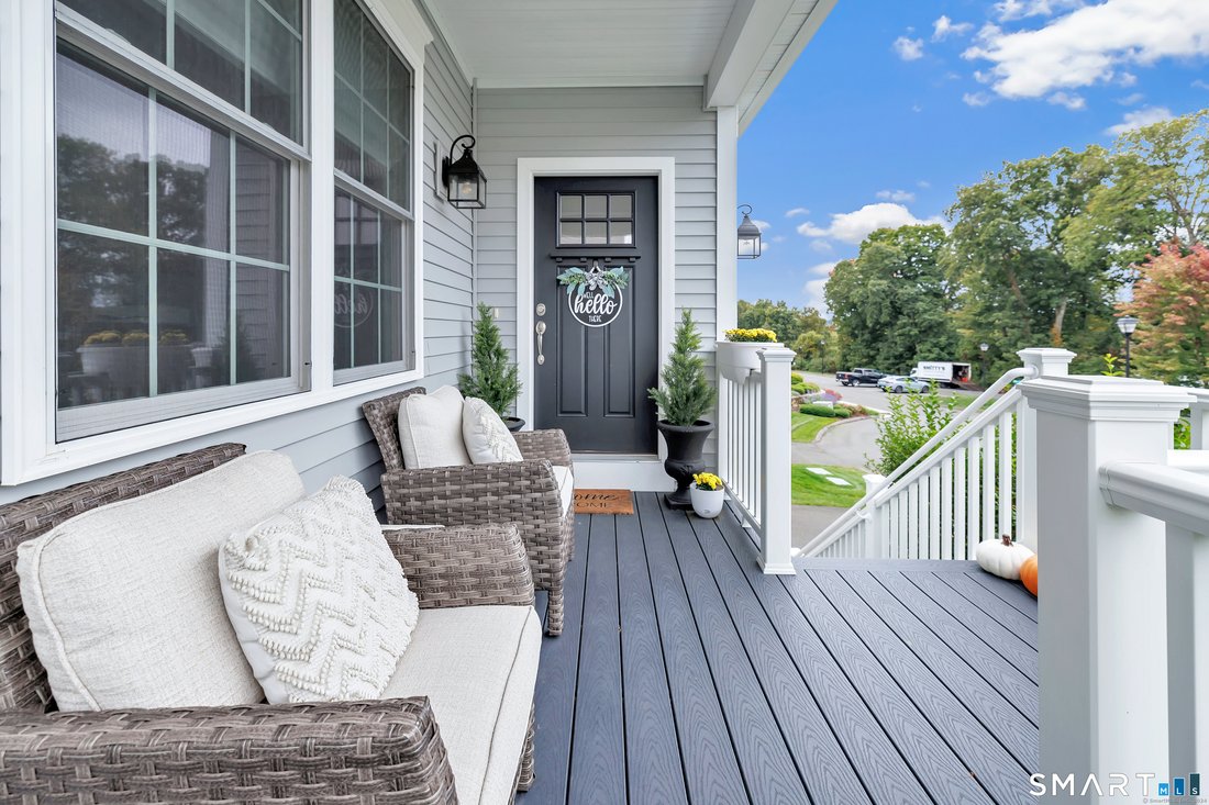 House in Shelton, Connecticut, United States 4 - 17677875