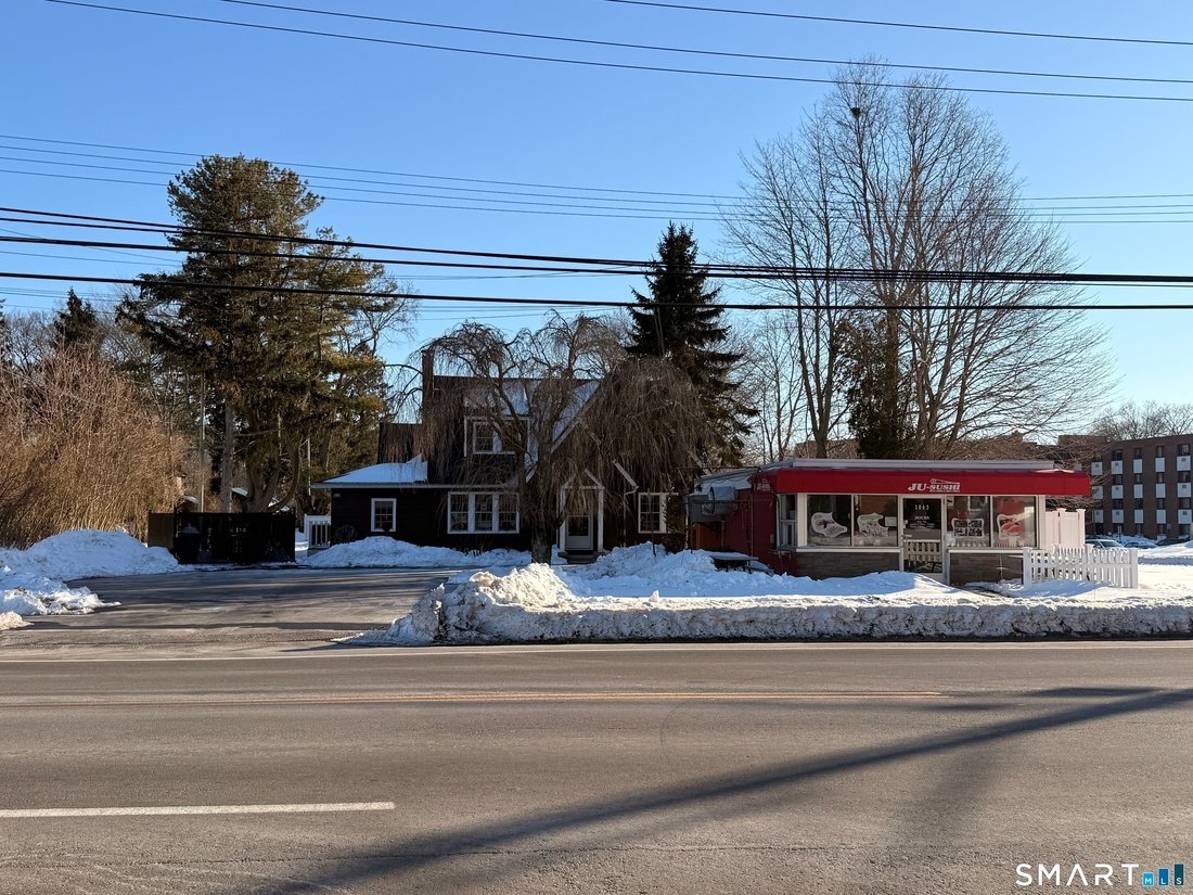 House in Groton, Connecticut, United States 2 - 17677939