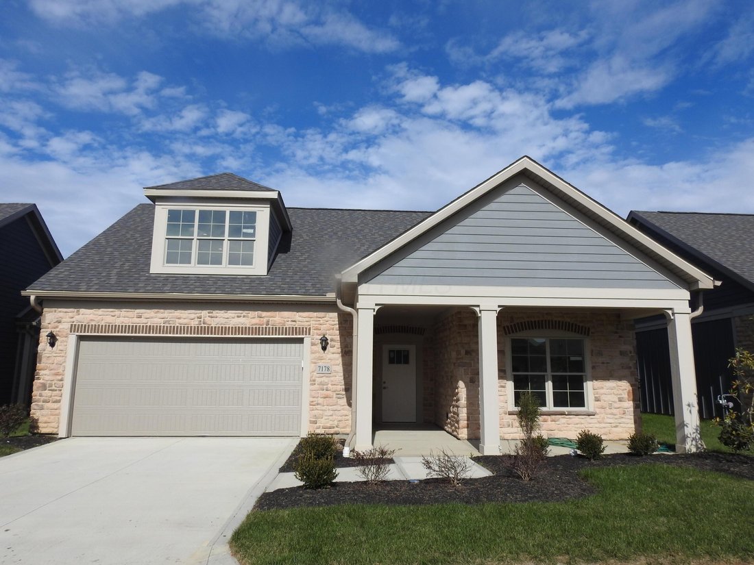 Condo in Canal Winchester, Ohio, United States 1 - 17679861