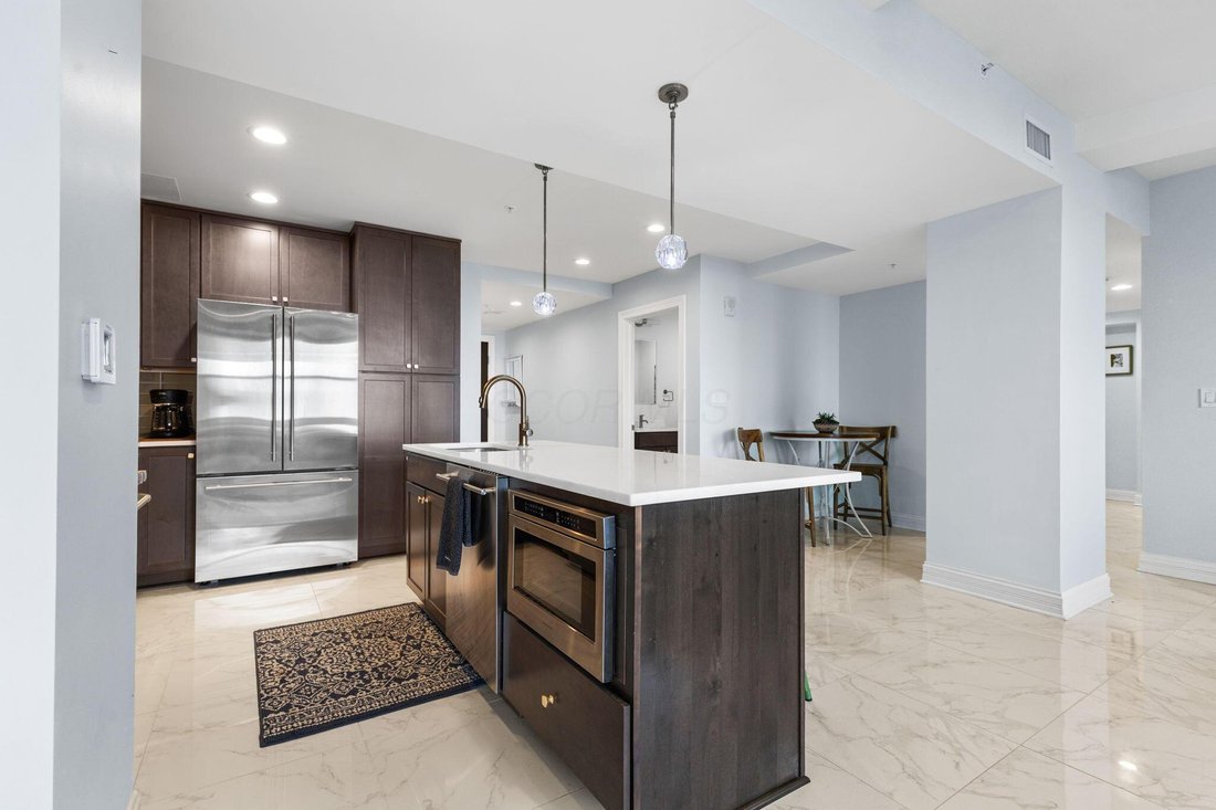 Condo in Columbus, Ohio, United States 4 - 17678953