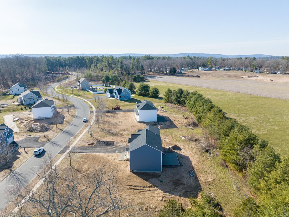 House in Suffield, Connecticut, United States 5 - 17678085