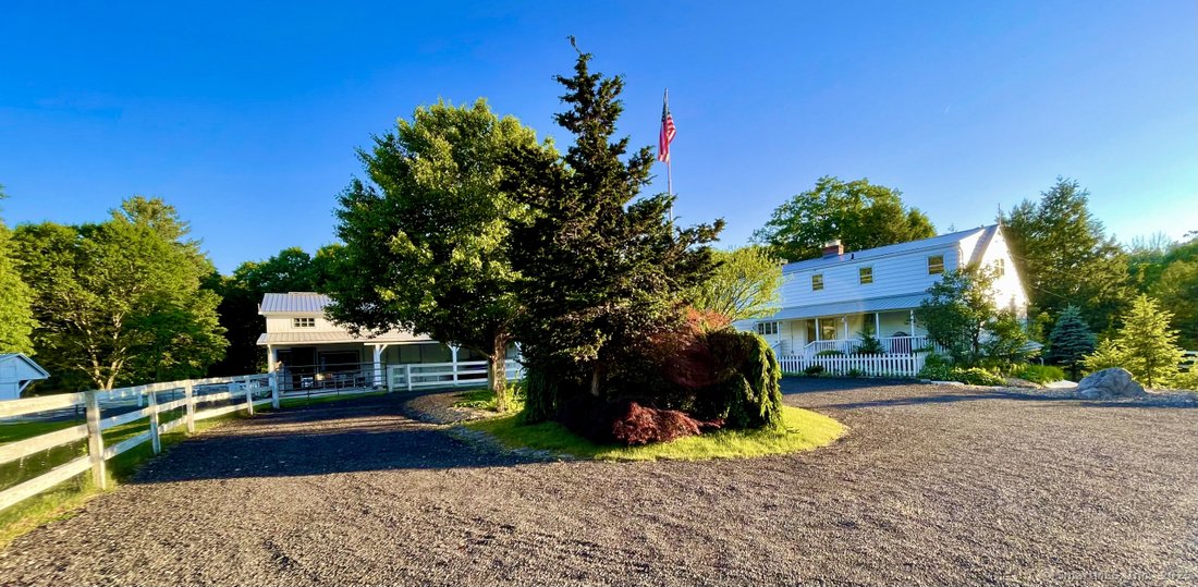 House in Newtown, Connecticut, United States 5 - 17678297