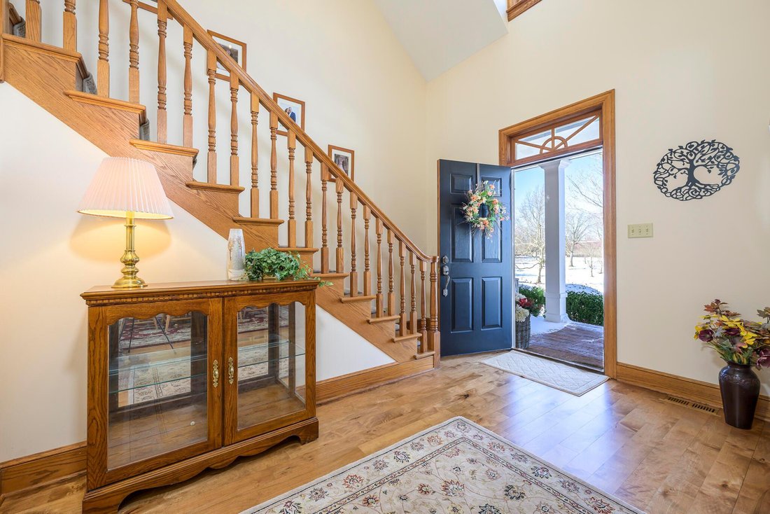 House in Bellefontaine, Ohio, United States 3 - 17678805