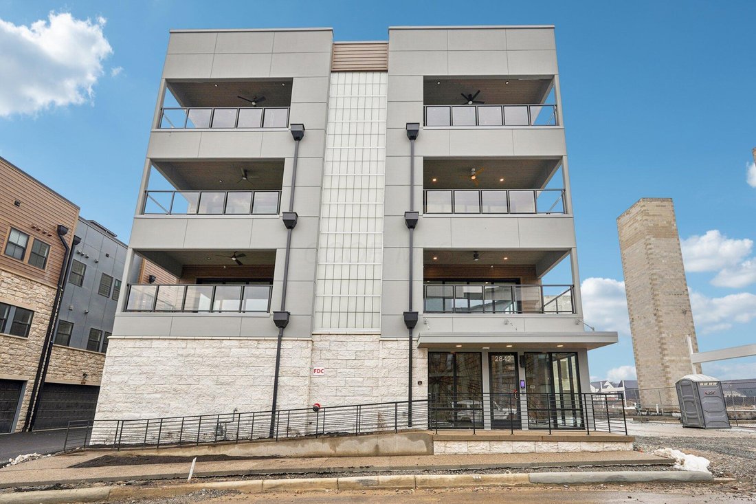 Condo in Columbus, Ohio, United States 2 - 17678766