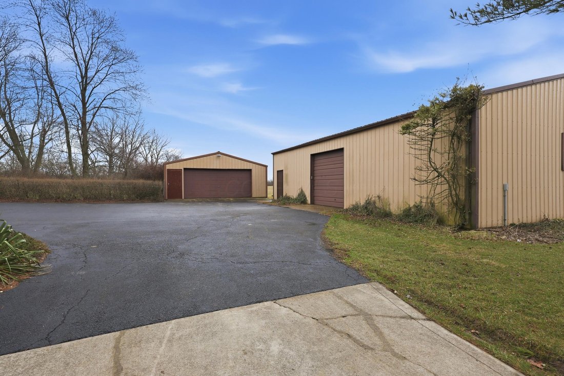 House in Choctaw Lake, Ohio, United States 4 - 17679052