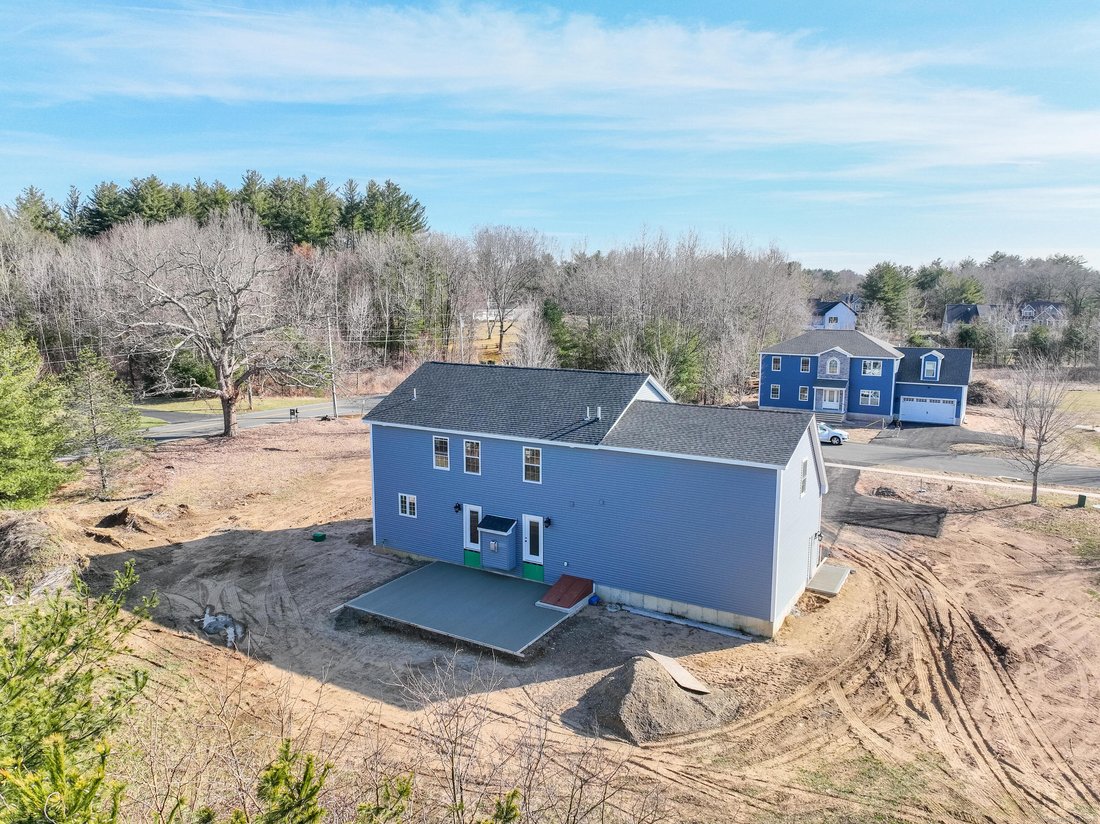 House in Suffield, Connecticut, United States 4 - 17678085