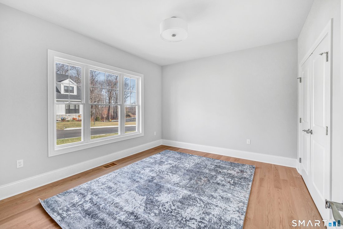 House in Shelton, Connecticut, United States 4 - 17677803