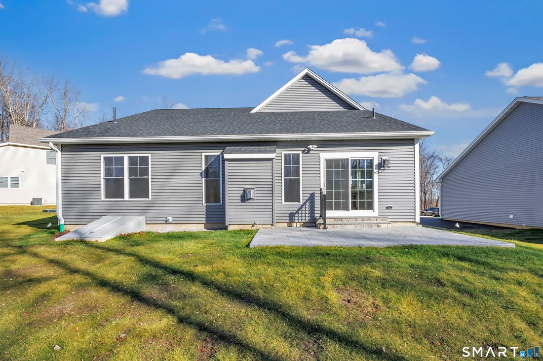 House in Shelton, Connecticut, United States 2 - 17678351