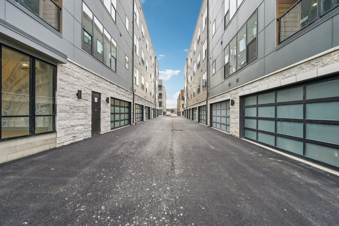 Condo in Columbus, Ohio, United States 3 - 17678619