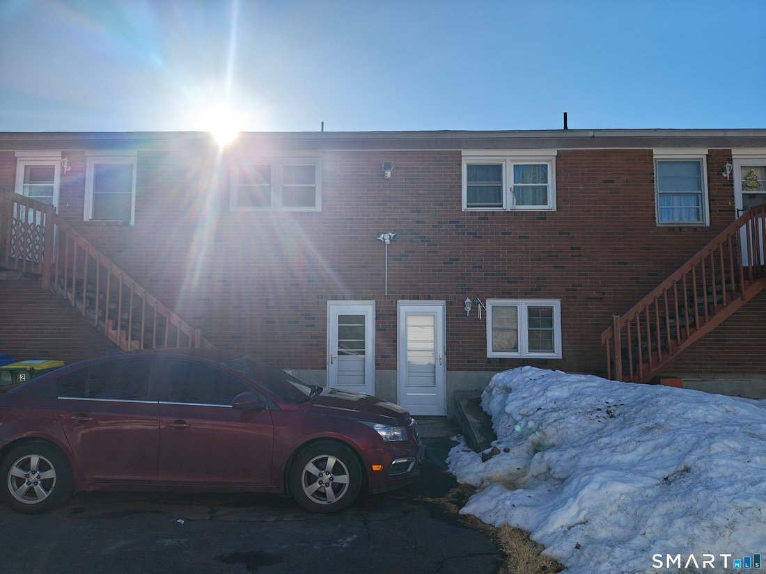 House in Waterbury, Connecticut, United States 5 - 17677894