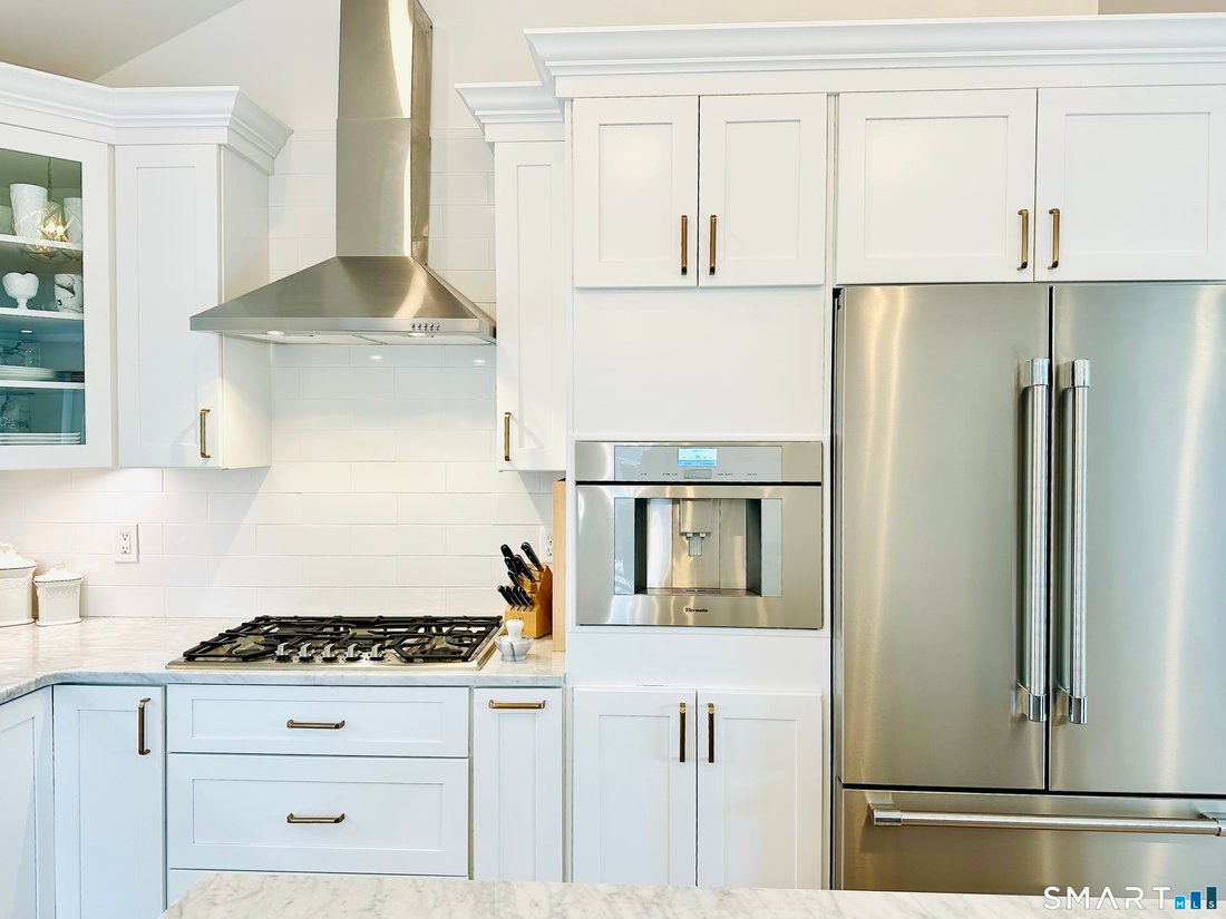 House in Old Saybrook, Connecticut, United States 3 - 17677855