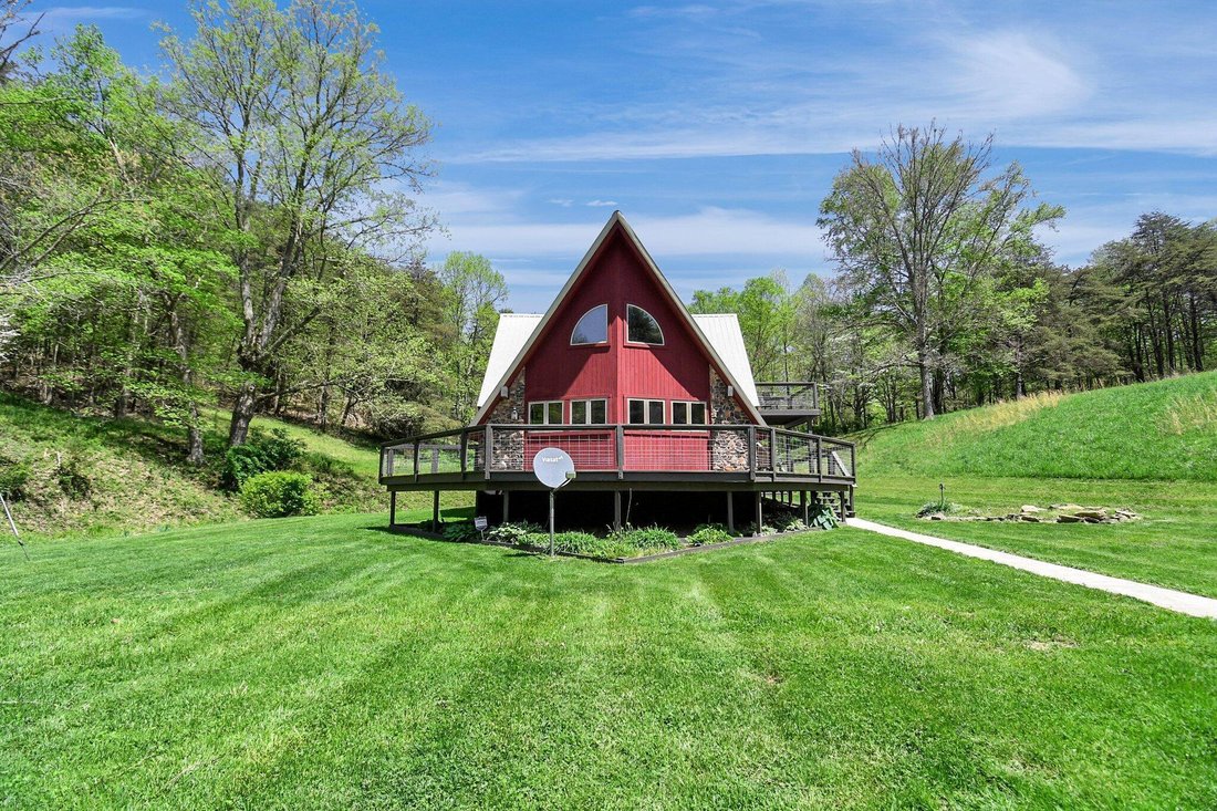 House in Logan, Ohio, United States 3 - 17678676