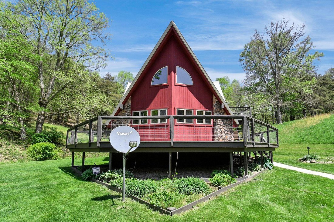 House in Logan, Ohio, United States 4 - 17678676