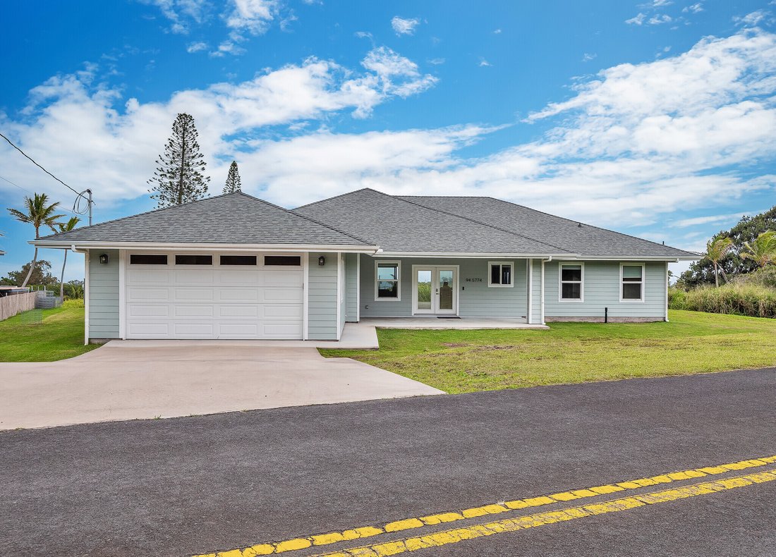 House in Naalehu, Hawaii, United States 1 - 17679883