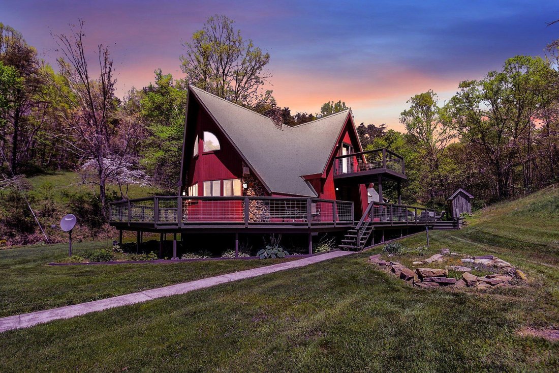 House in Logan, Ohio, United States 2 - 17678676