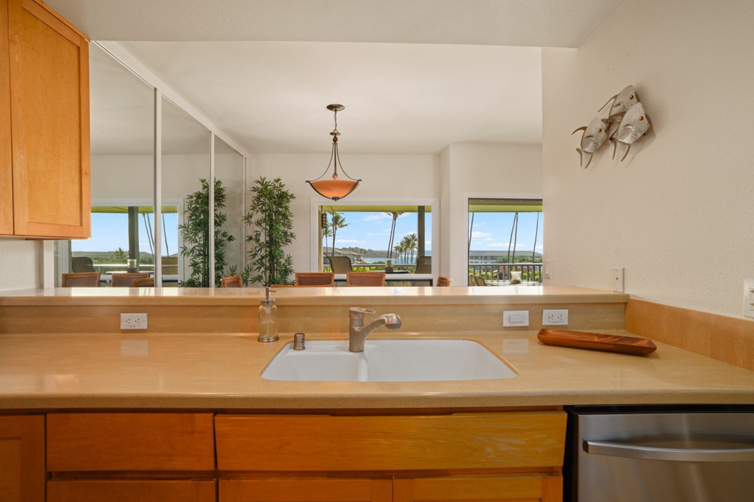 Condo in Koloa, Hawaii, United States 5 - 17681622