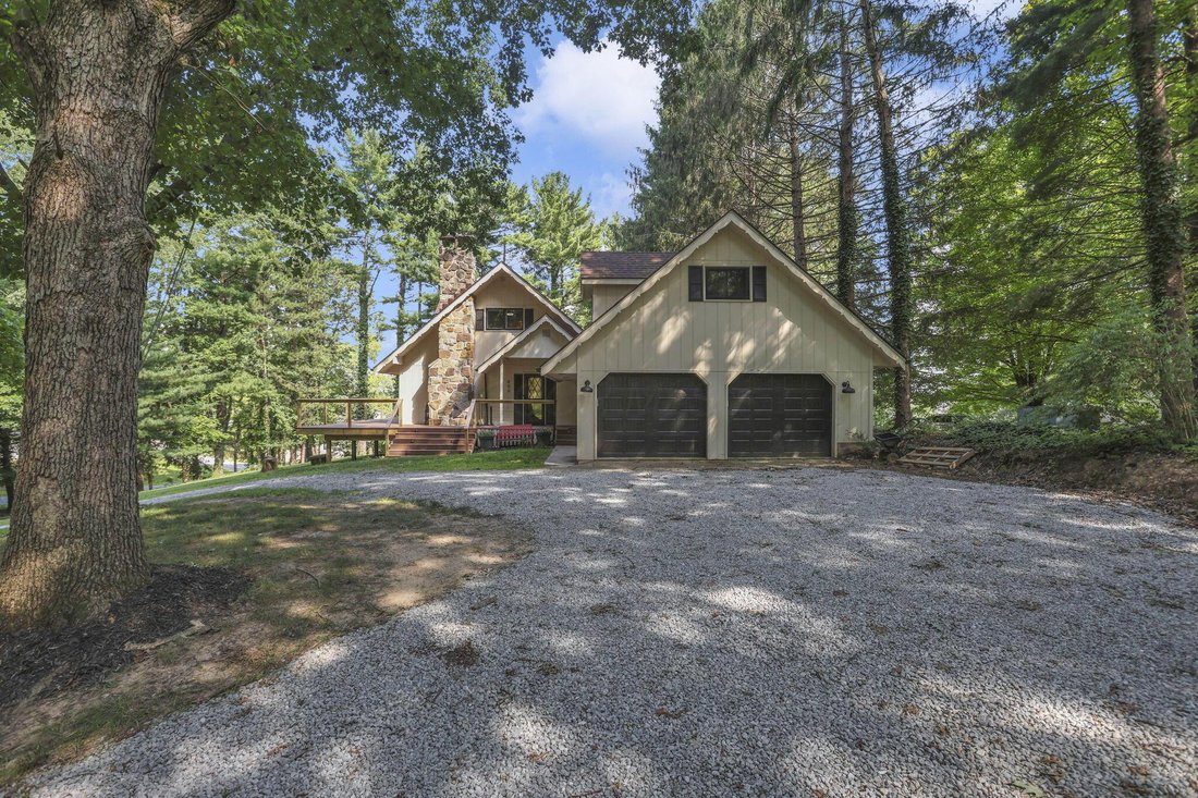 House in Howard, Ohio, United States 2 - 17679254