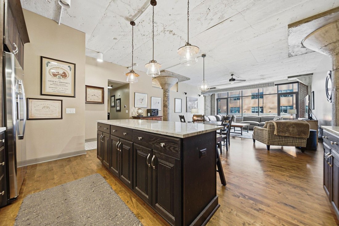 Condo in Columbus, Ohio, United States 2 - 17679421