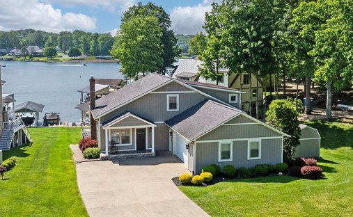 House in Howard, Ohio, United States 1