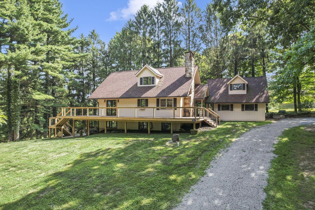 House in Howard, Ohio, United States 3 - 17679254