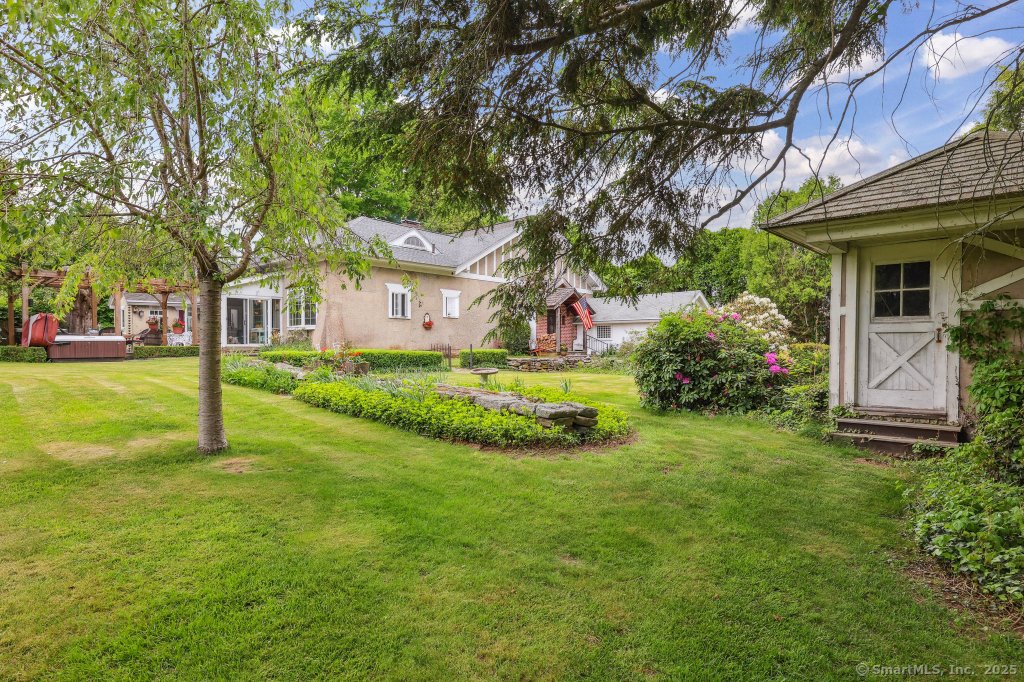 House in East Lyme, Connecticut, United States 1 - 17678373