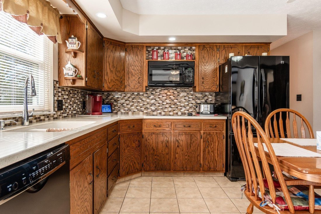 House in Choctaw Lake, Ohio, United States 5 - 17678848
