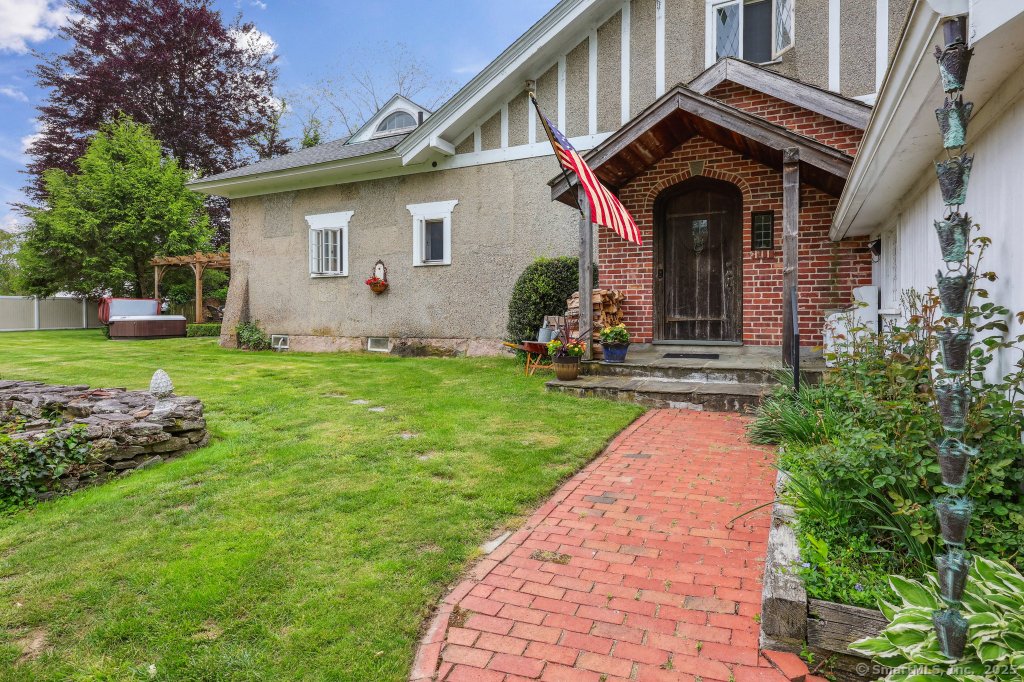 House in East Lyme, Connecticut, United States 4 - 17678373