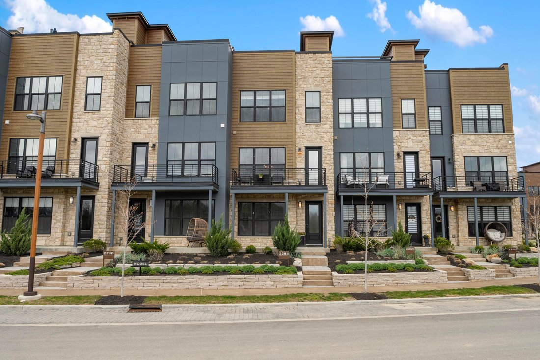 Condo in Hilliard, Ohio, United States 1 - 17681892