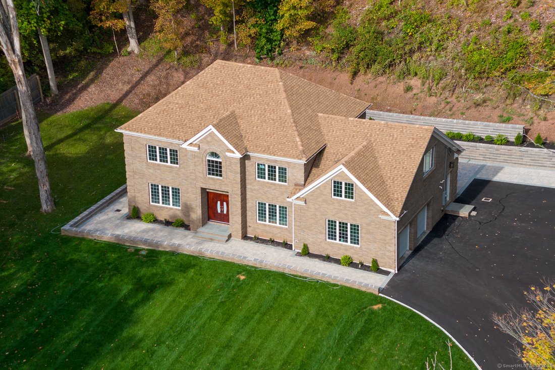 House in Meriden, Connecticut, United States 2 - 17678319