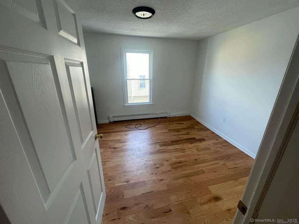 Torrington, Connecticut, United States 4 - 17678139
