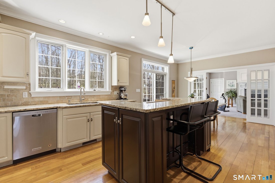 House in Newtown, Connecticut, United States 3 - 17678197