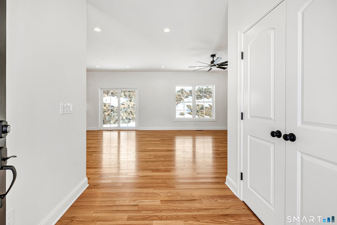 House in Middlebury, Connecticut, United States 2 - 17677923