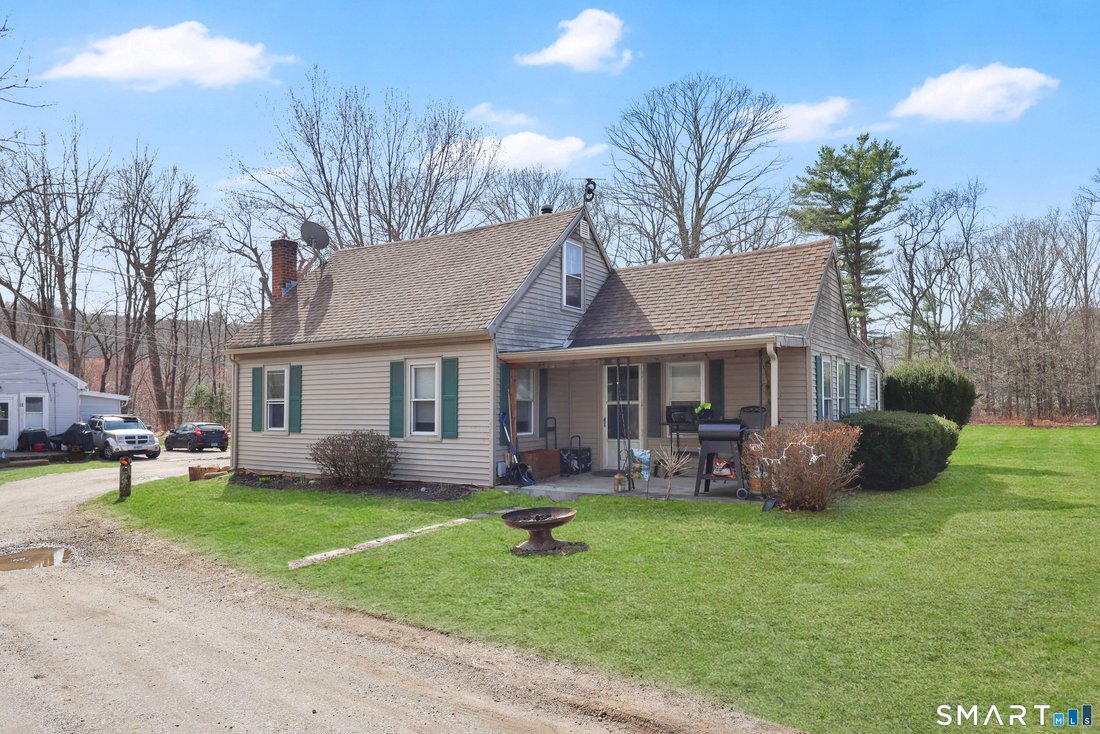 Mansfield, Connecticut, United States 4 - 17678328