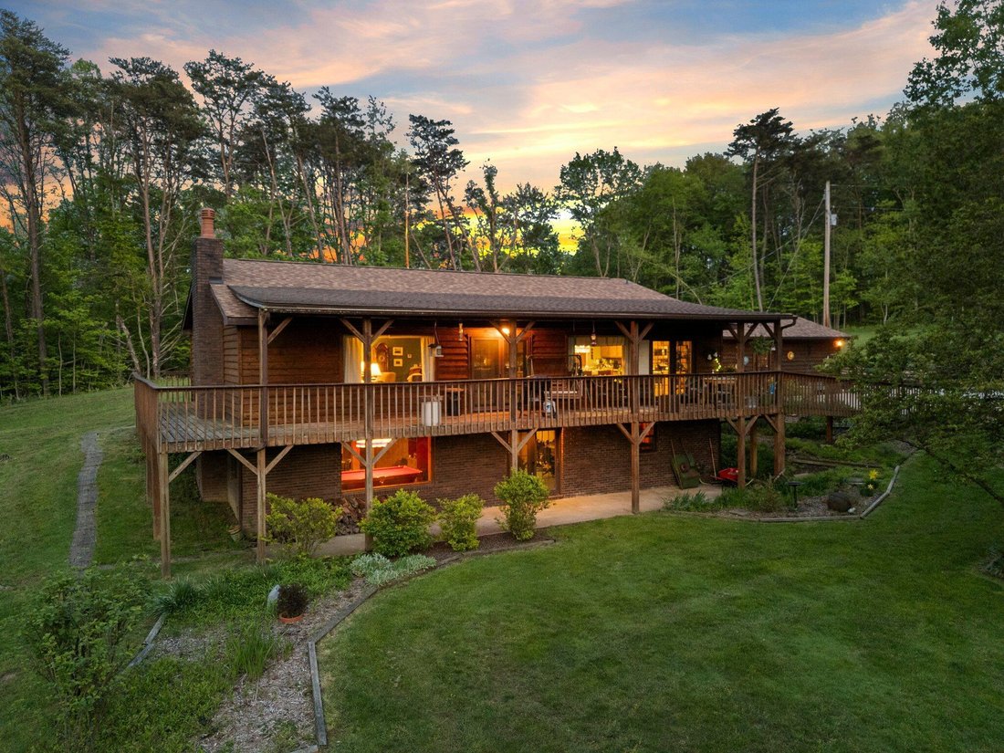 House in Logan, Ohio, United States 2 - 17678761