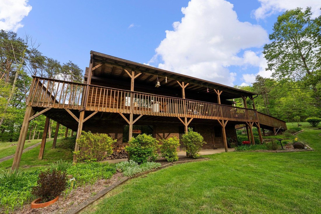 House in Logan, Ohio, United States 4 - 17678761