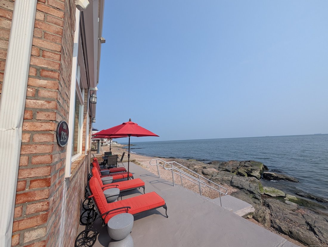 House in East Haven, Connecticut, United States 5 - 17677811