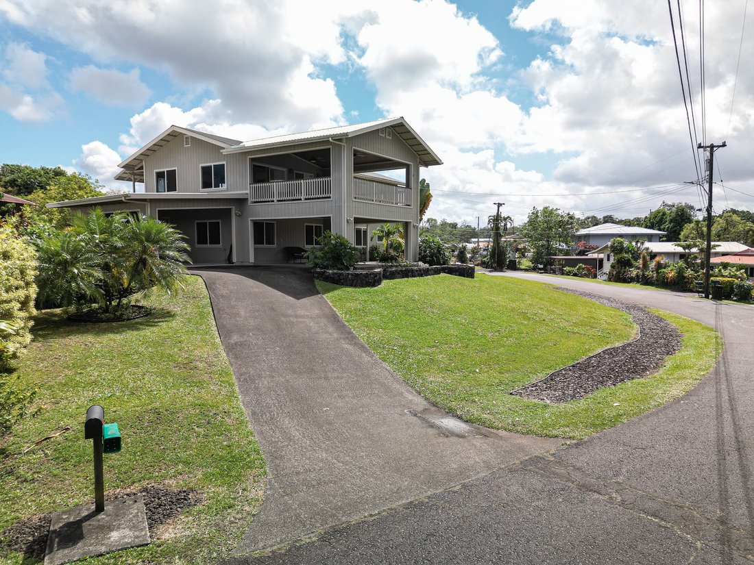 House in Hilo, Hawaii, United States 1 - 17680123