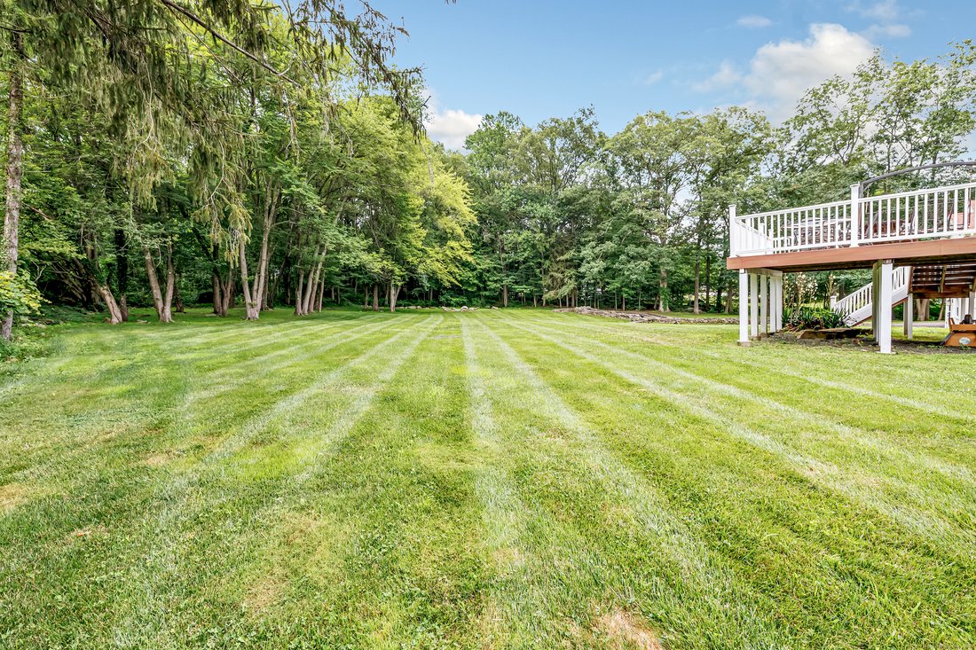 House in Monroe, Connecticut, United States 3 - 17678168