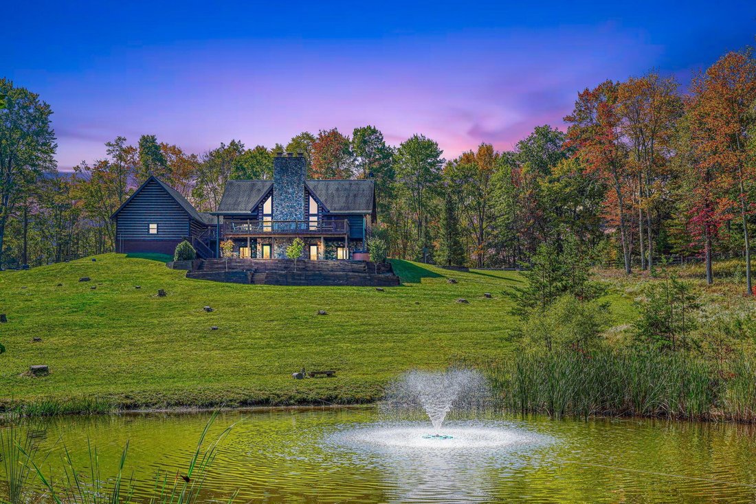 House in Logan, Ohio, United States 1 - 17678885
