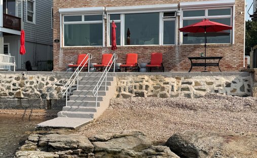 House in East Haven, Connecticut, United States 1